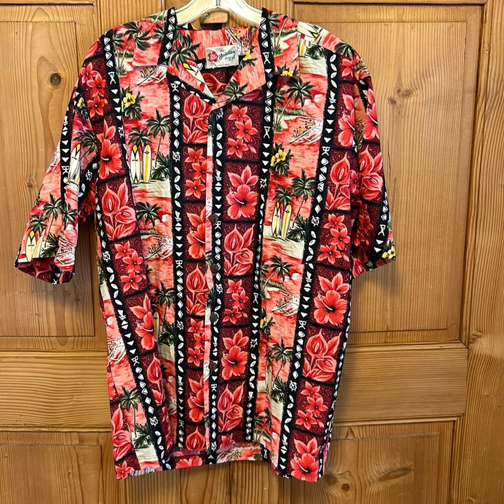 Men’s Hilo Hattie Hawaiian Shirt Pink & Black Tropical Surfboards Flowers Sz L